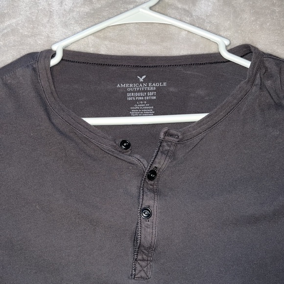 American Eagle seriously soft t-shirt - Picture 2 of 2